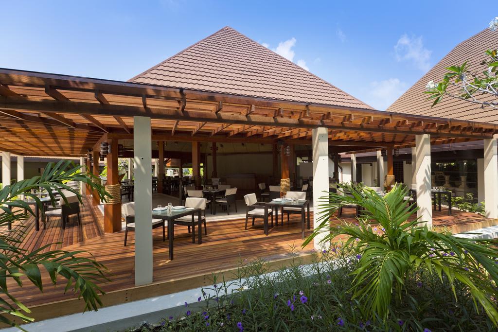 Kurumba Maldives Курортный комплекс